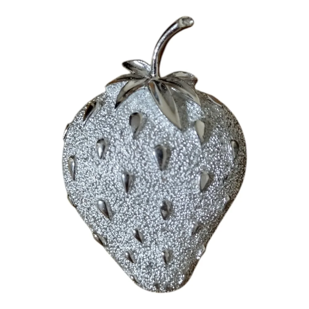 Vintage 1970's Sarah Coventry Silver Strawberry Ice Brooch Pin‎